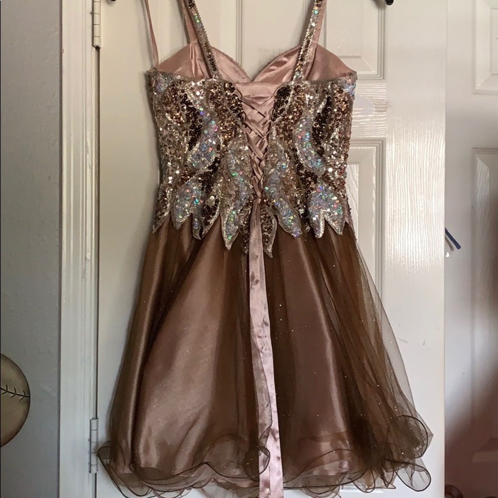 Dress - Picture 3 of 3